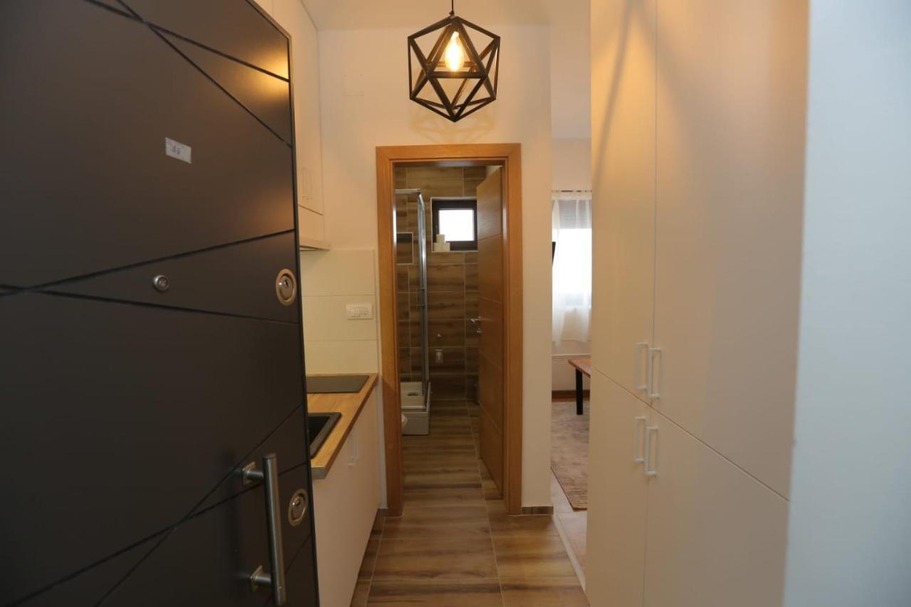 Wood Apartmani - Vila Zimska Idila יהורינה מראה חיצוני תמונה